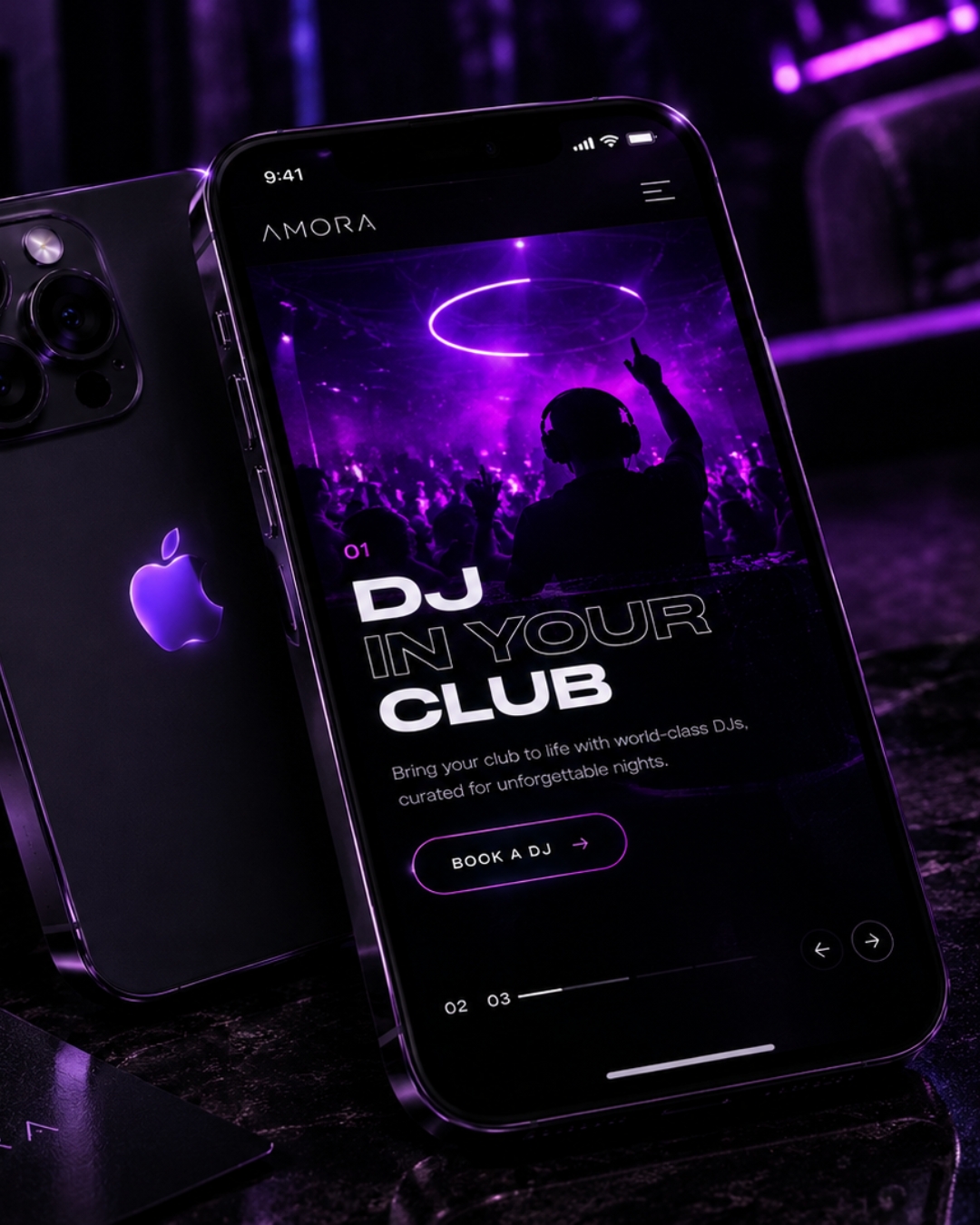 Amora UV crowd